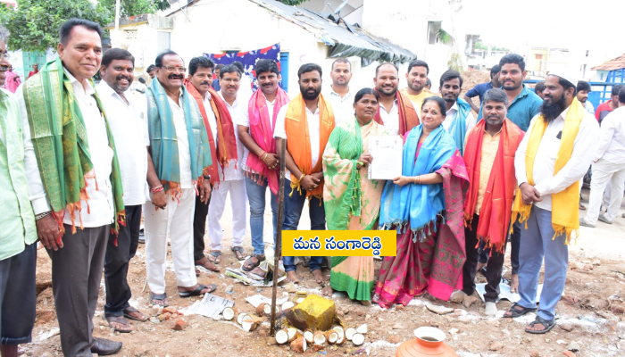 Sadashivpet Indiramma housing scheme launch event with officials and beneficiaries
