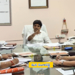 సంగారెడ్డి అదనపు కలెక్టర్ చంద్రశేఖర్ పోషణ అభియాన్ మాసం కార్యక్రమంపై అధికారులతో సమీక్ష నిర్వహిస్తున్న దృశ్యం