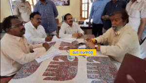 Minister Damodar Rajanarasimha reviewing Jogipet–Ajjamarri bridge construction progress with R&B, Revenue and Irrigation officials in Medak district