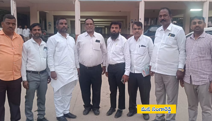Lawyers meeting at Sangareddy district court; Advocate Satyanarayana Goud speaking about legal advisor appointments along with TS Law News members and advocates.